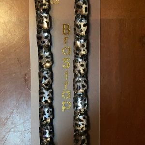 Glittery bra straps